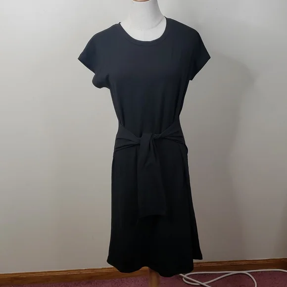 Universal Standard Dresses | Universal Standard Misa Jersey Black Dress | Color: Black | Size: 6 | Lycanluna2's Closet